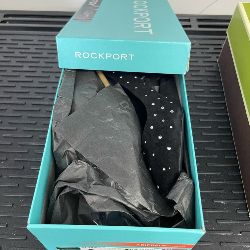 ROCKPORT 75mm Total Motion Women’s Pump Sz 6M Black Kid Suede Stud NIB - Picture 3 of 13